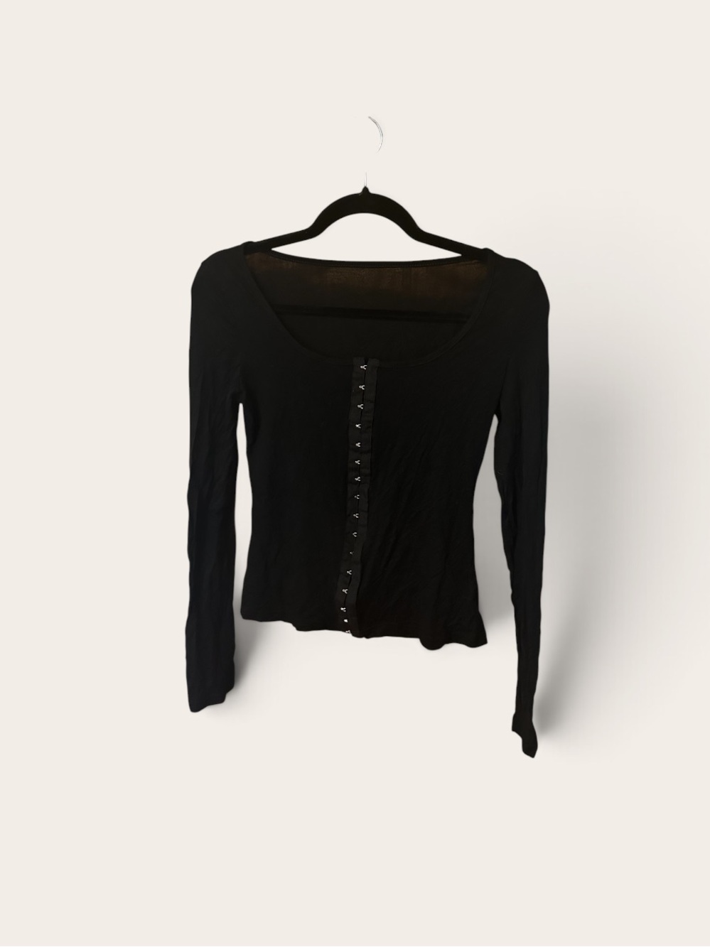 SHEIN Black Long-Sleeve Hook-and-Eye Top